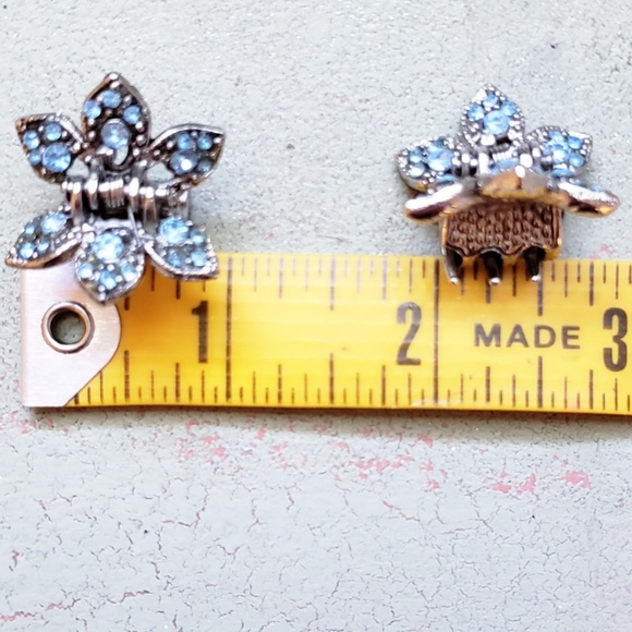 Beautiful Blue Rhinestone Silver Hair Clips - Picture 4 of 5